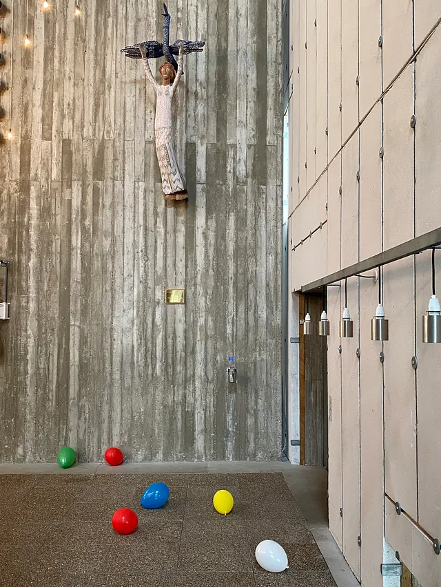 Balloner i kirken
